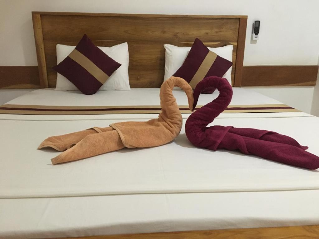 Treasure House Tourist Rest 호텔 아누라다푸라 외부 사진